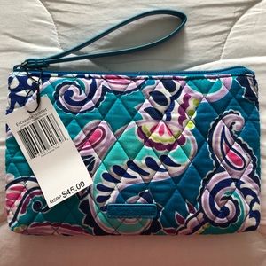 Vera Bradley Escapade Wristlet Waikiki Paisley